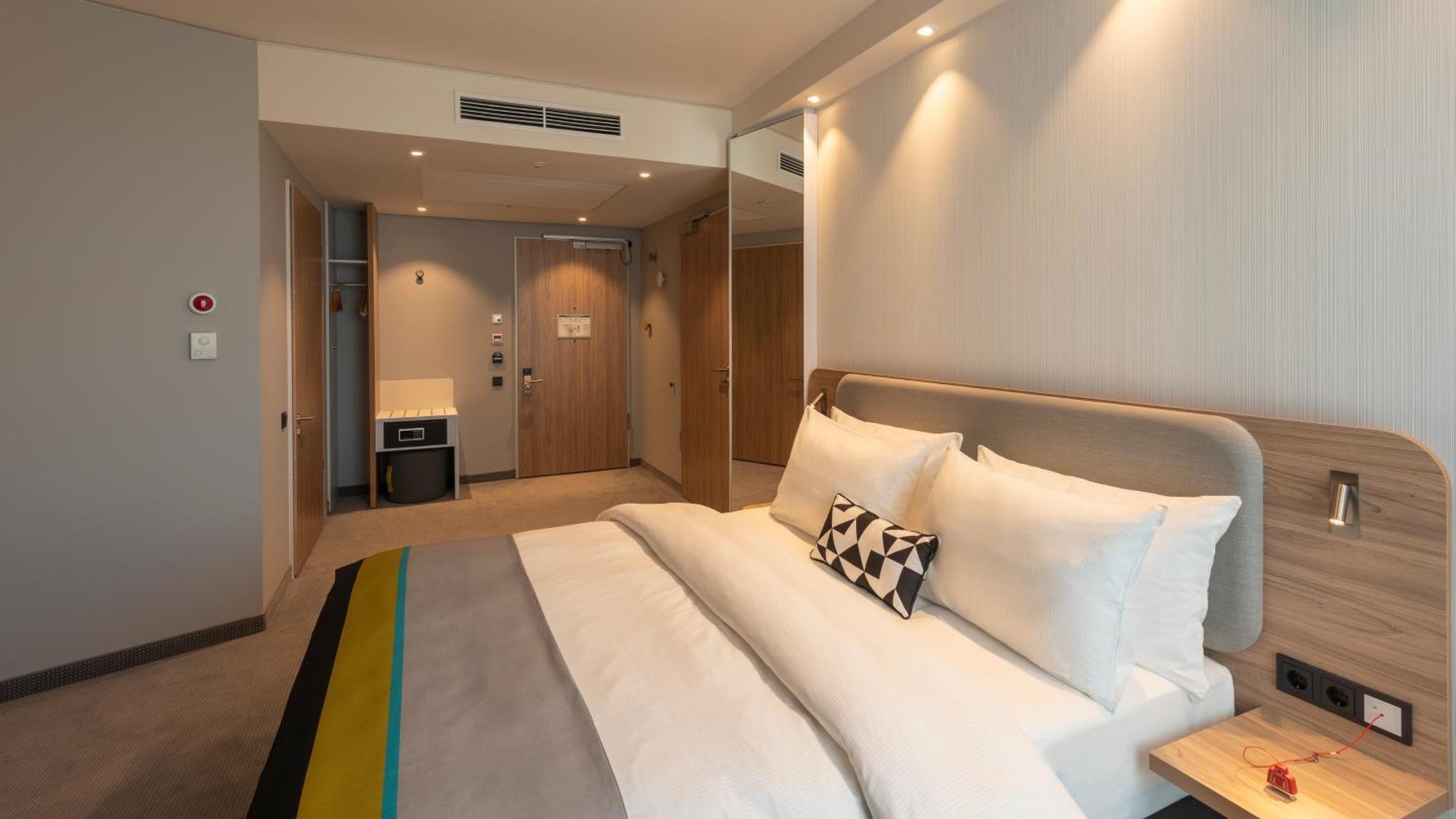 Hotel Express - Hauptbahnhof By Ihg 3*